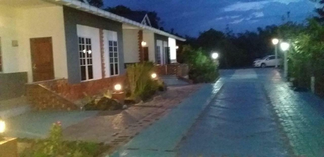 Seri Kenangan Kota Samarahan Buitenkant foto